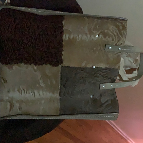 Handbag - Picture 1 of 3